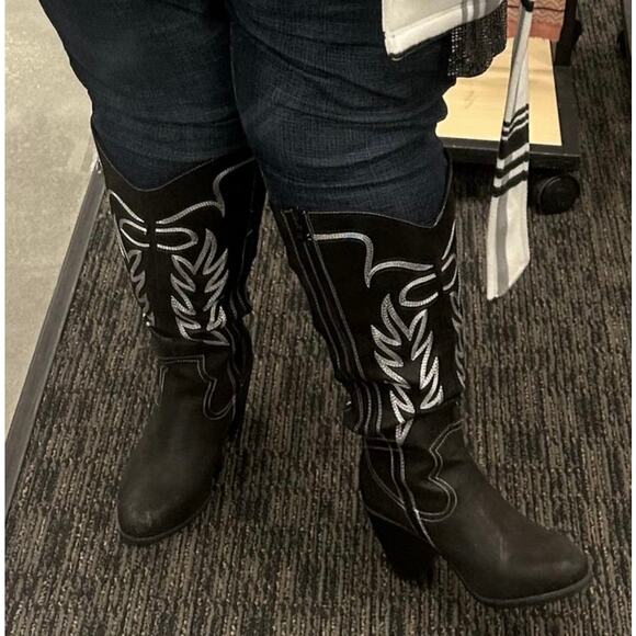 NWT TORRID Tall Shaft Heeled Western Boot Black Size 6 Wide Calf Country - Picture 9 of 16